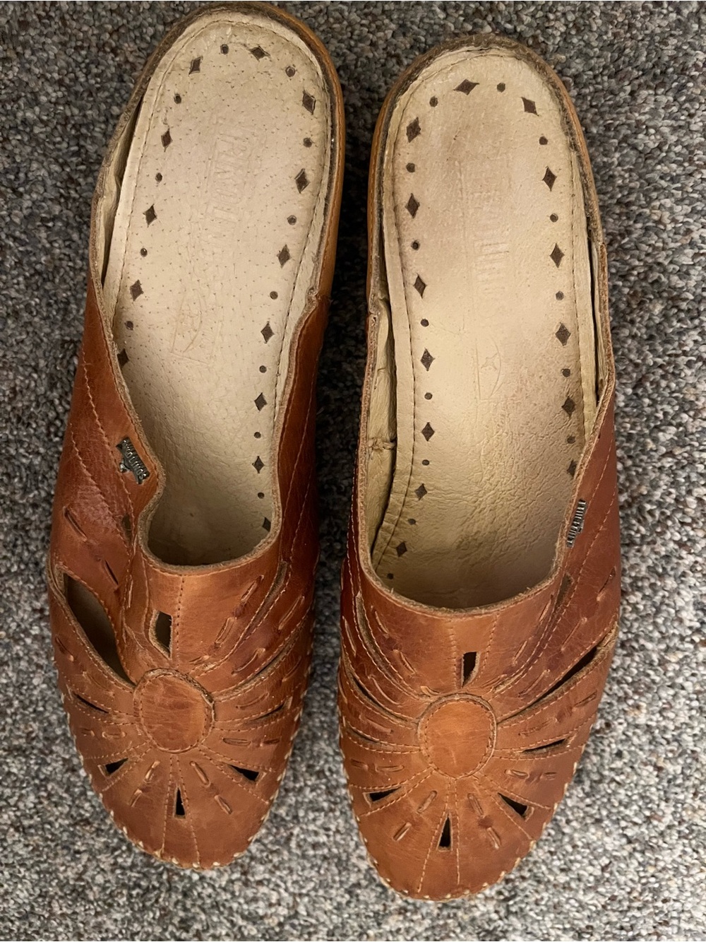 Pikolinos Bariloche Leather Mules